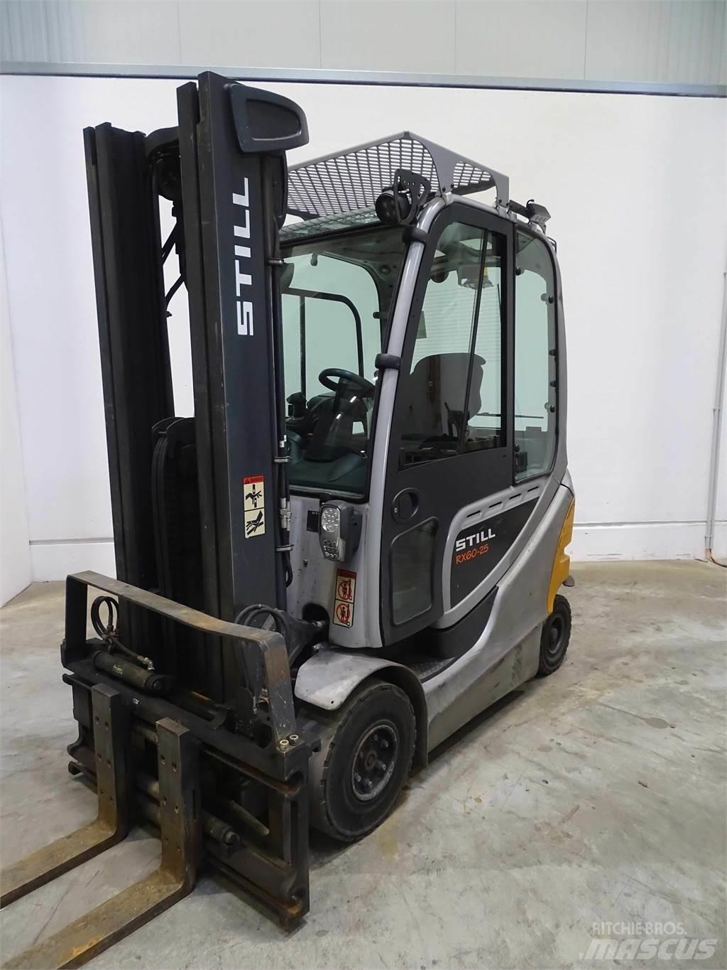 Still RX60-25 شاحنات ذات رافعات شوكية تعمل بالكهرباء