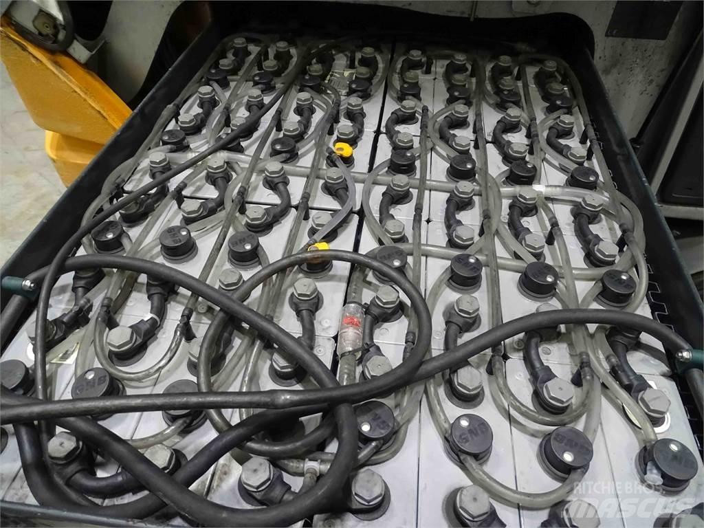 Still RX60-25 شاحنات ذات رافعات شوكية تعمل بالكهرباء