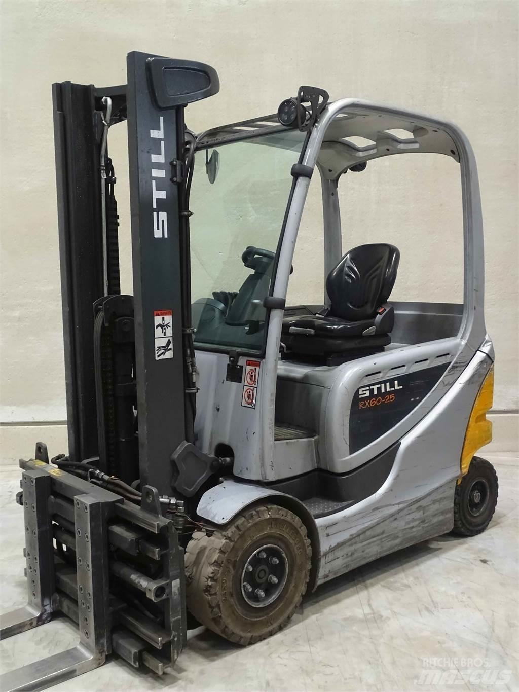 Still RX60-25 شاحنات ذات رافعات شوكية تعمل بالكهرباء