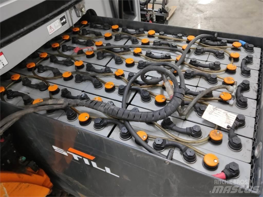 Still RX60-25 شاحنات ذات رافعات شوكية تعمل بالكهرباء
