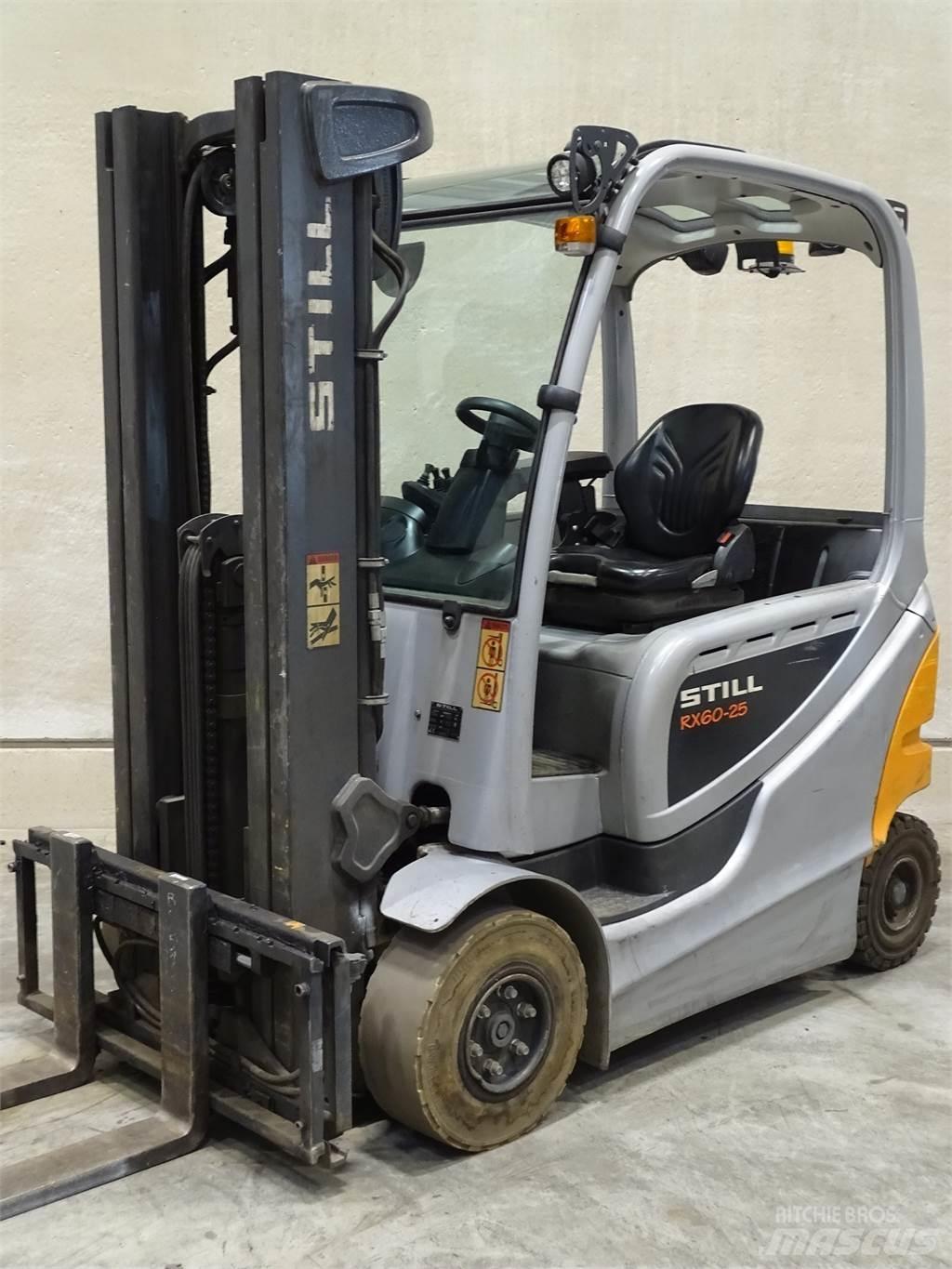 Still RX60-25 شاحنات ذات رافعات شوكية تعمل بالكهرباء