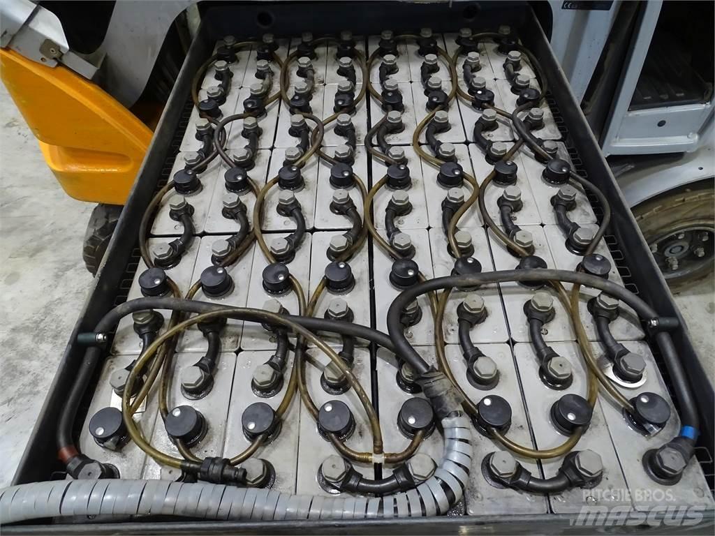 Still RX60-25 شاحنات ذات رافعات شوكية تعمل بالكهرباء