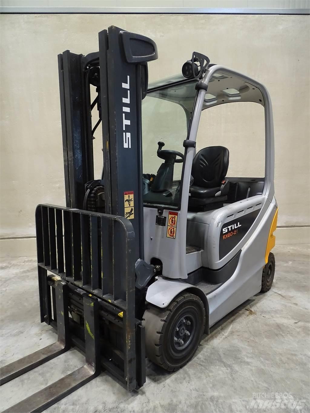 Still RX60-25 شاحنات ذات رافعات شوكية تعمل بالكهرباء