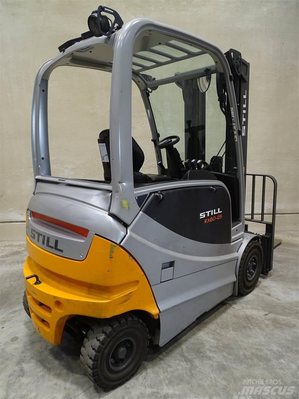 Still RX60-25 شاحنات ذات رافعات شوكية تعمل بالكهرباء