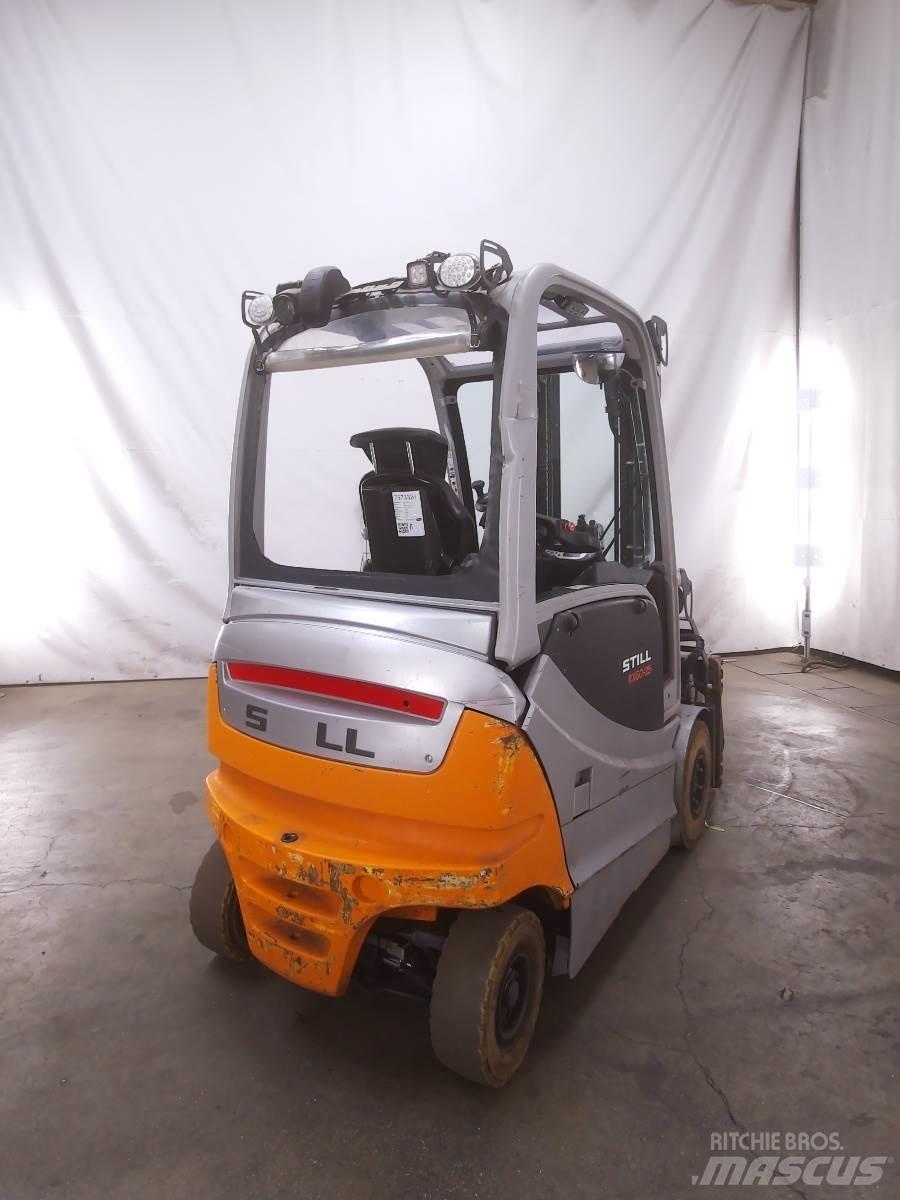 Still RX60-25 شاحنات ذات رافعات شوكية تعمل بالكهرباء
