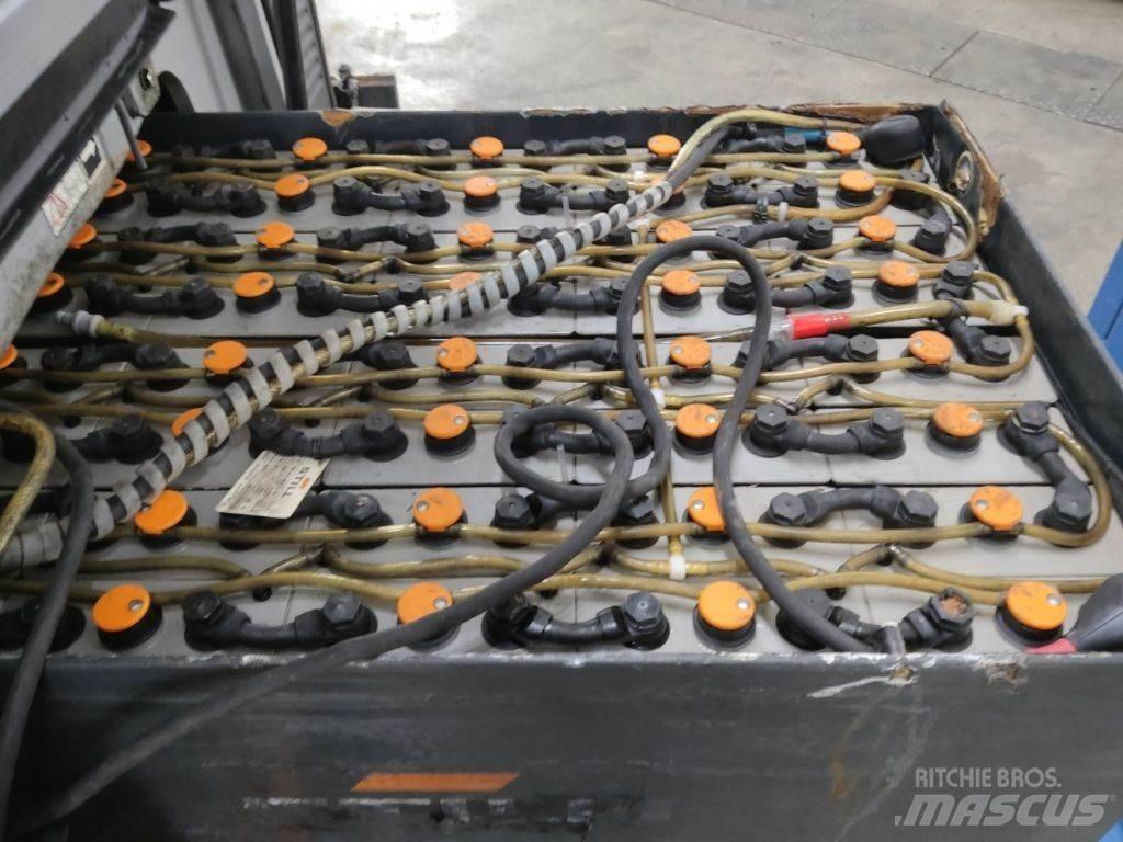 Still RX60-25/600 شاحنات ذات رافعات شوكية تعمل بالكهرباء