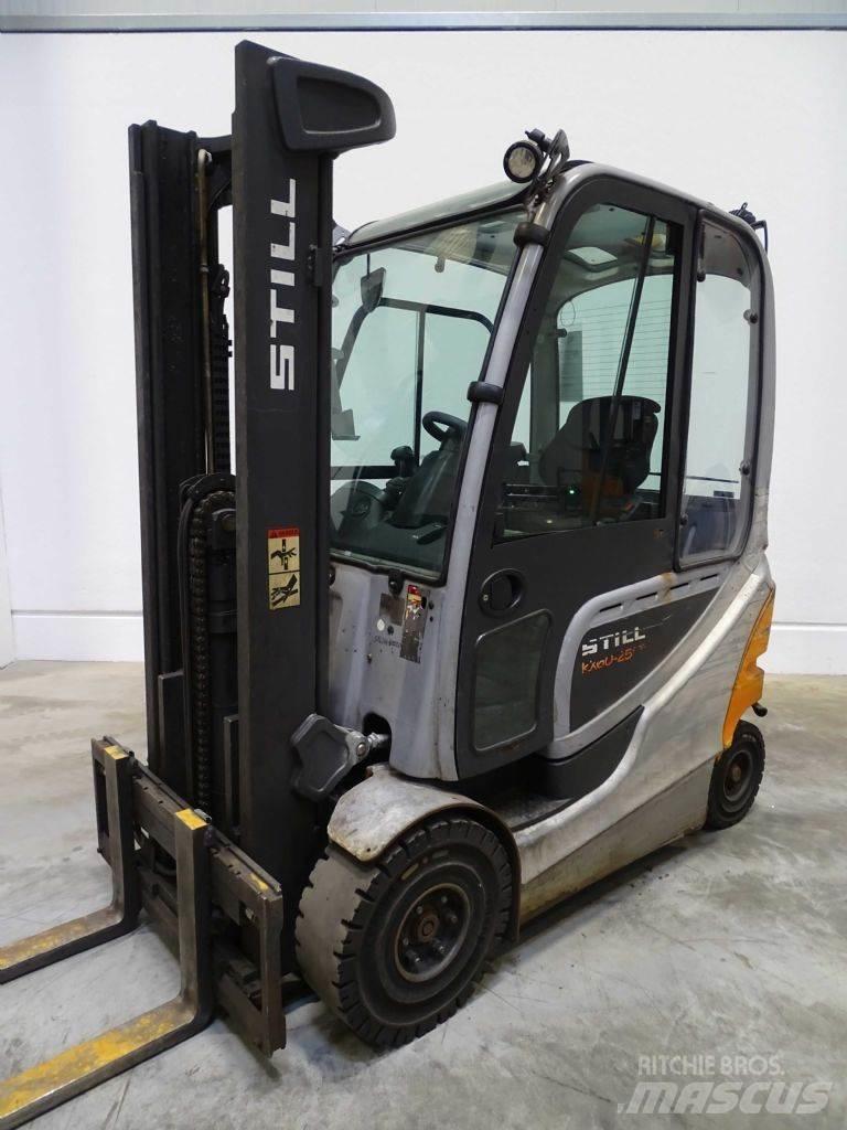 Still RX60-25/600 شاحنات ذات رافعات شوكية تعمل بالكهرباء