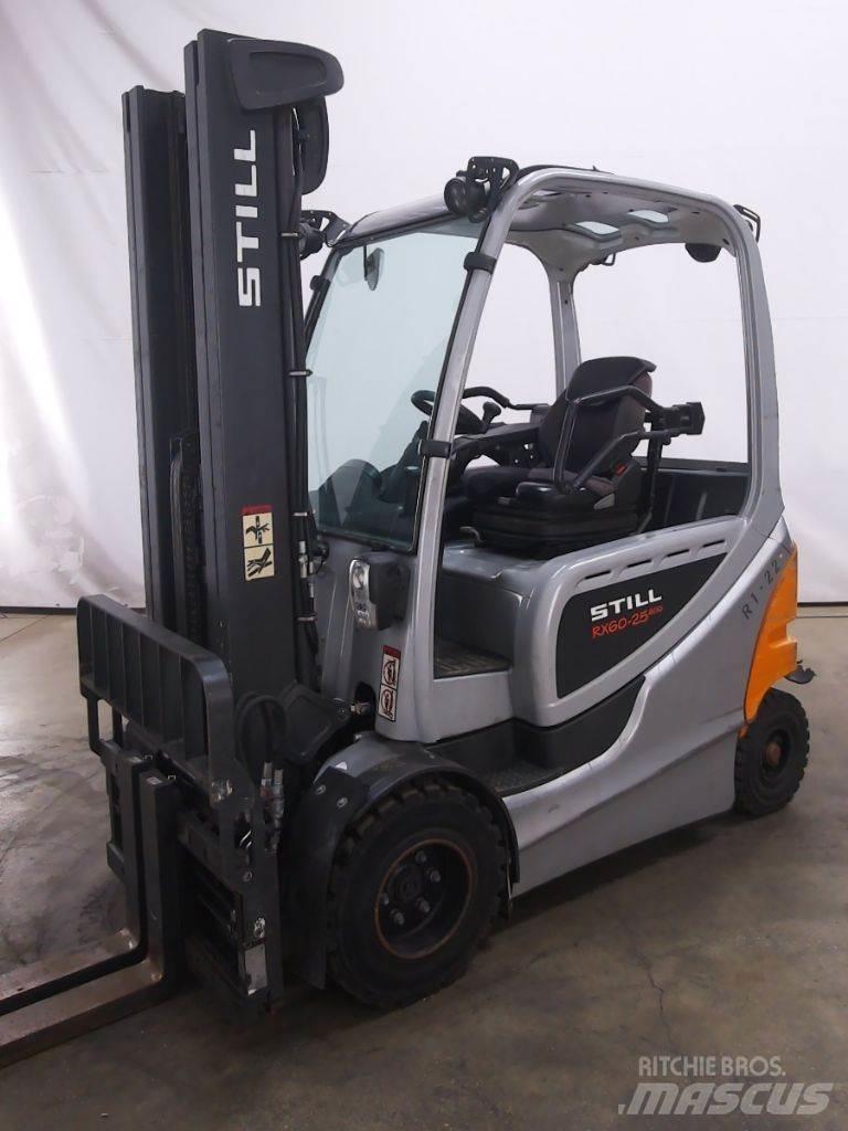 Still RX60-25/600 شاحنات ذات رافعات شوكية تعمل بالكهرباء