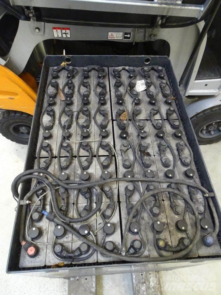 Still RX60-25/600 شاحنات ذات رافعات شوكية تعمل بالكهرباء
