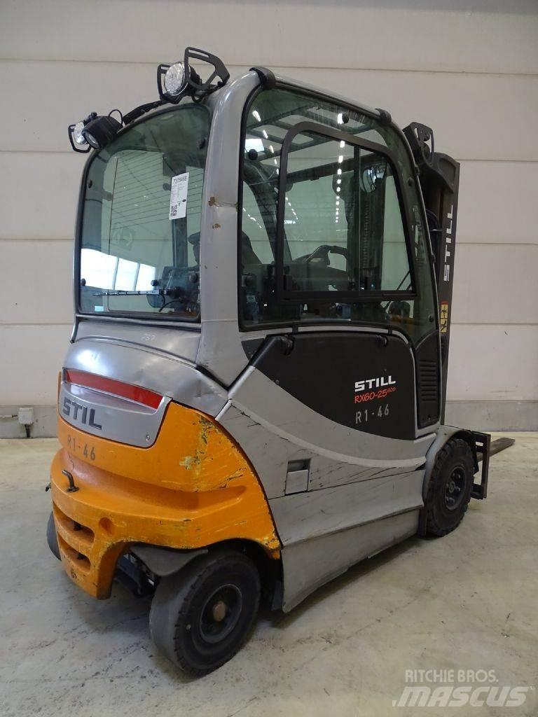 Still RX60-25/600 شاحنات ذات رافعات شوكية تعمل بالكهرباء