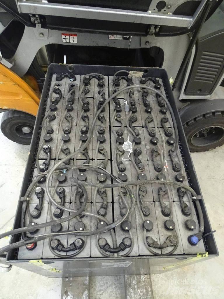 Still RX60-25/600 شاحنات ذات رافعات شوكية تعمل بالكهرباء