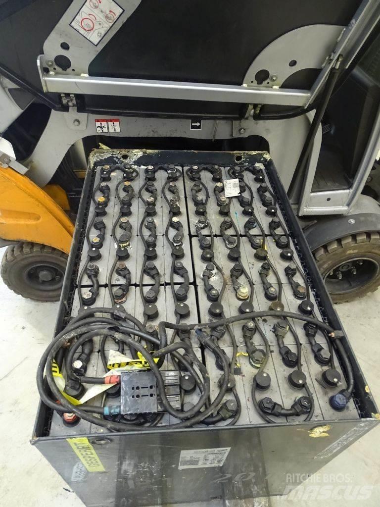 Still RX60-25/600 شاحنات ذات رافعات شوكية تعمل بالكهرباء