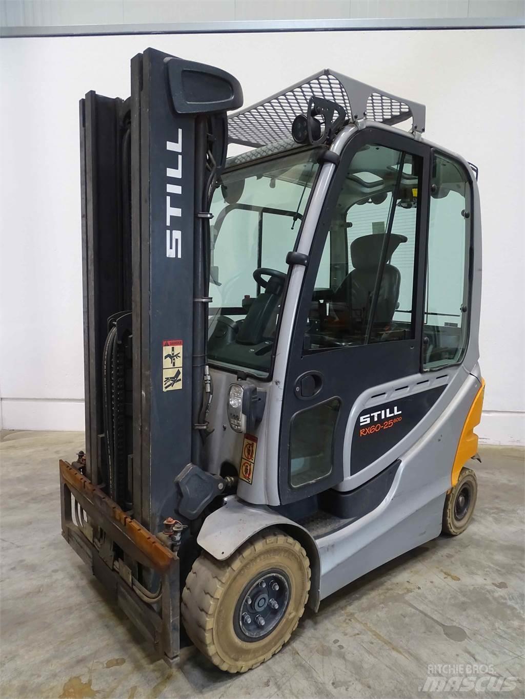 Still RX60-25/600 شاحنات ذات رافعات شوكية تعمل بالكهرباء