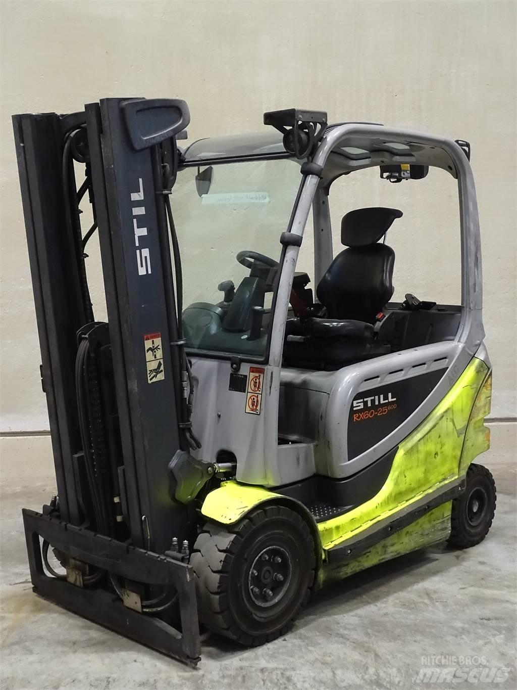 Still RX60-25/600 شاحنات ذات رافعات شوكية تعمل بالكهرباء