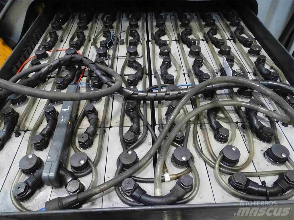 Still RX60-25L شاحنات ذات رافعات شوكية تعمل بالكهرباء