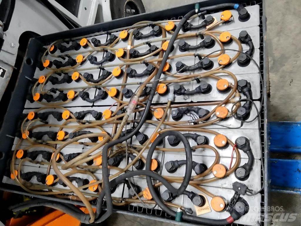 Still RX60-30 شاحنات ذات رافعات شوكية تعمل بالكهرباء