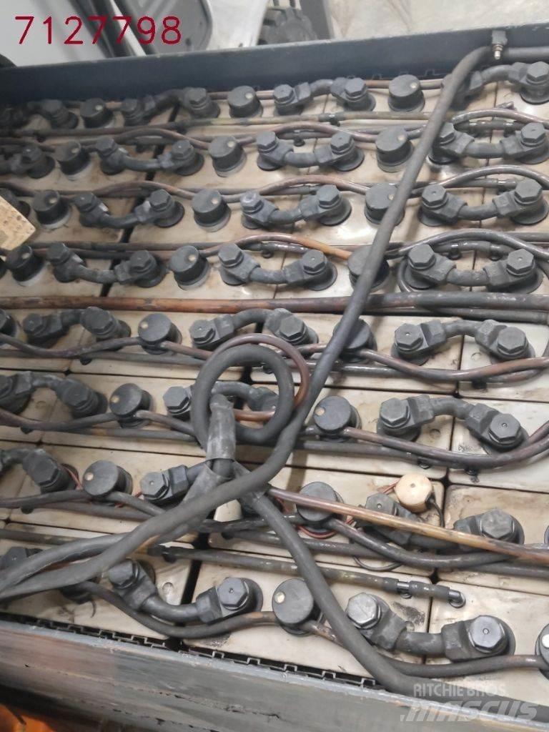 Still RX60-30 شاحنات ذات رافعات شوكية تعمل بالكهرباء