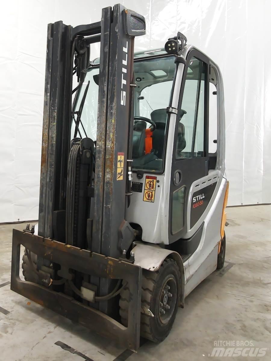 Still RX60-30 شاحنات ذات رافعات شوكية تعمل بالكهرباء