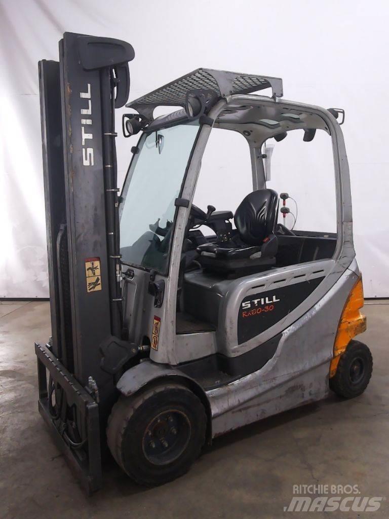 Still RX60-30 شاحنات ذات رافعات شوكية تعمل بالكهرباء
