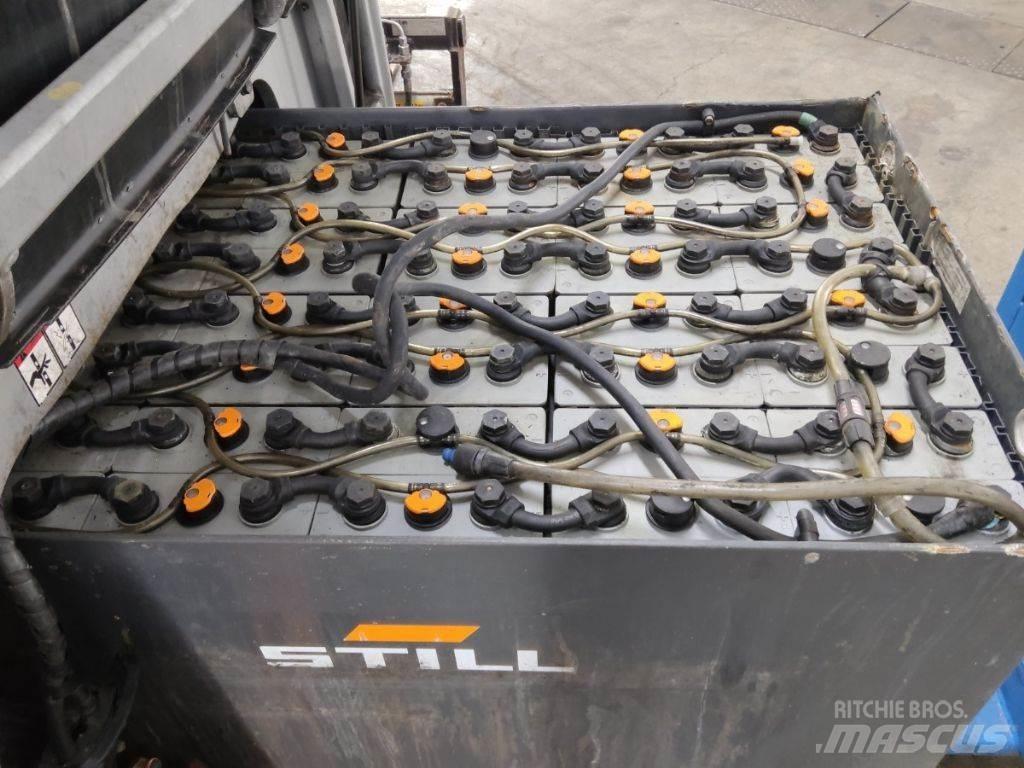 Still RX60-30 شاحنات ذات رافعات شوكية تعمل بالكهرباء