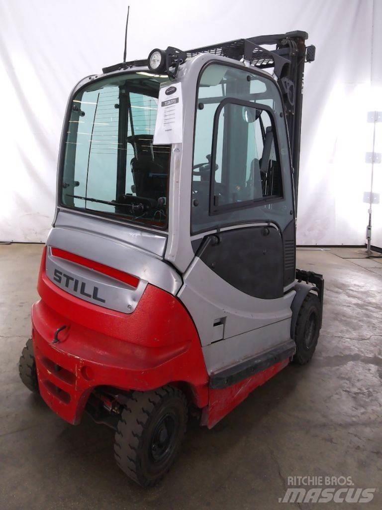 Still RX60-30 شاحنات ذات رافعات شوكية تعمل بالكهرباء