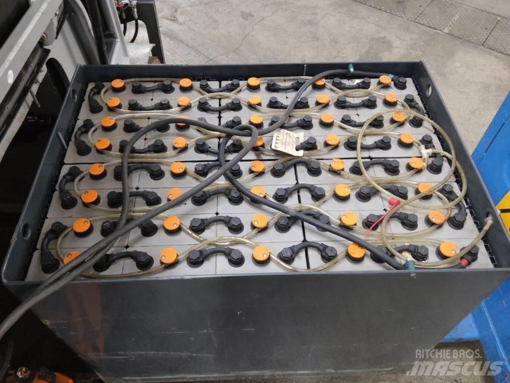 Still RX60-30 شاحنات ذات رافعات شوكية تعمل بالكهرباء