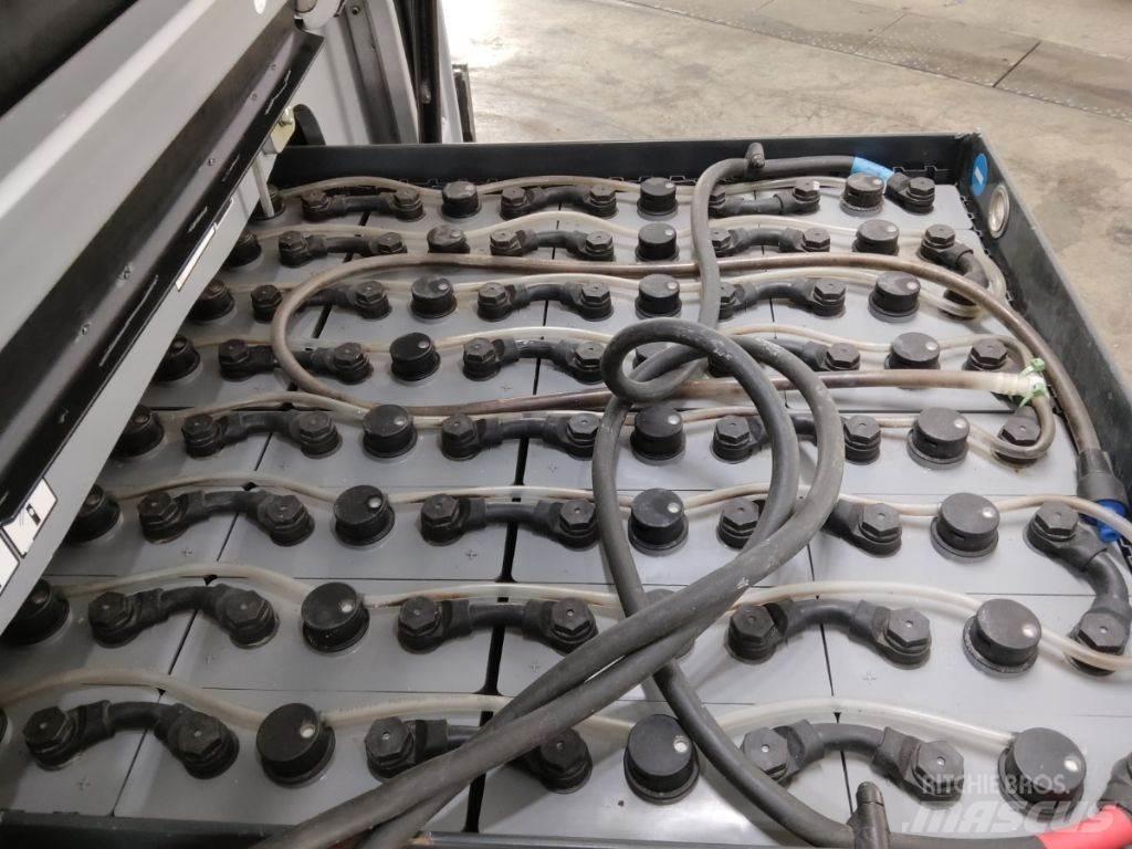 Still RX60-30 شاحنات ذات رافعات شوكية تعمل بالكهرباء