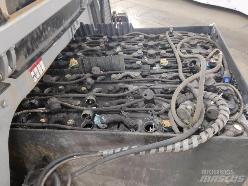 Still RX60-30 شاحنات ذات رافعات شوكية تعمل بالكهرباء