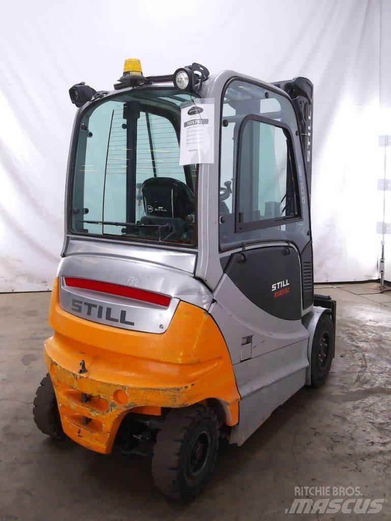 Still RX60-30 شاحنات ذات رافعات شوكية تعمل بالكهرباء