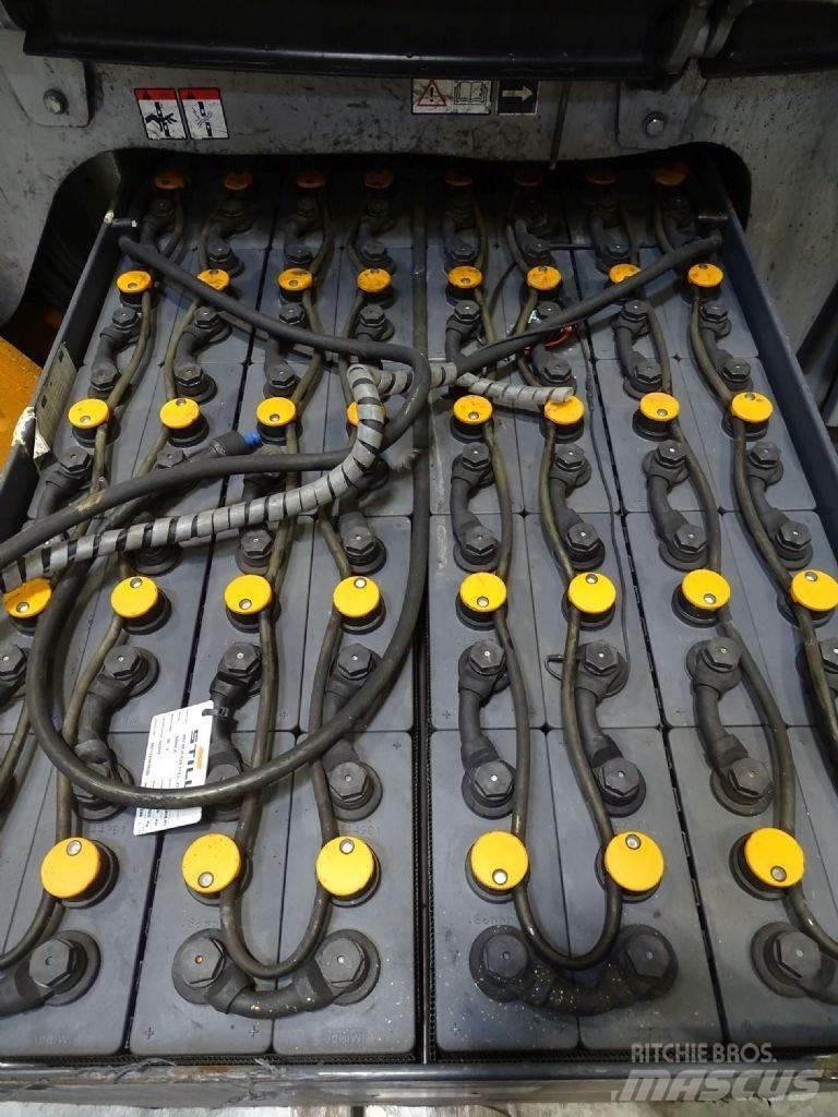 Still RX60-30 شاحنات ذات رافعات شوكية تعمل بالكهرباء