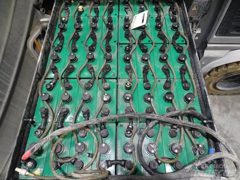 Still RX60-30 شاحنات ذات رافعات شوكية تعمل بالكهرباء