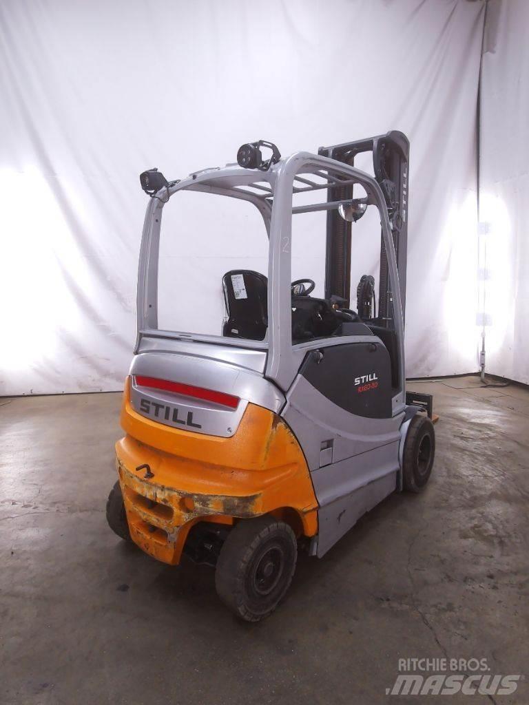 Still RX60-30 شاحنات ذات رافعات شوكية تعمل بالكهرباء