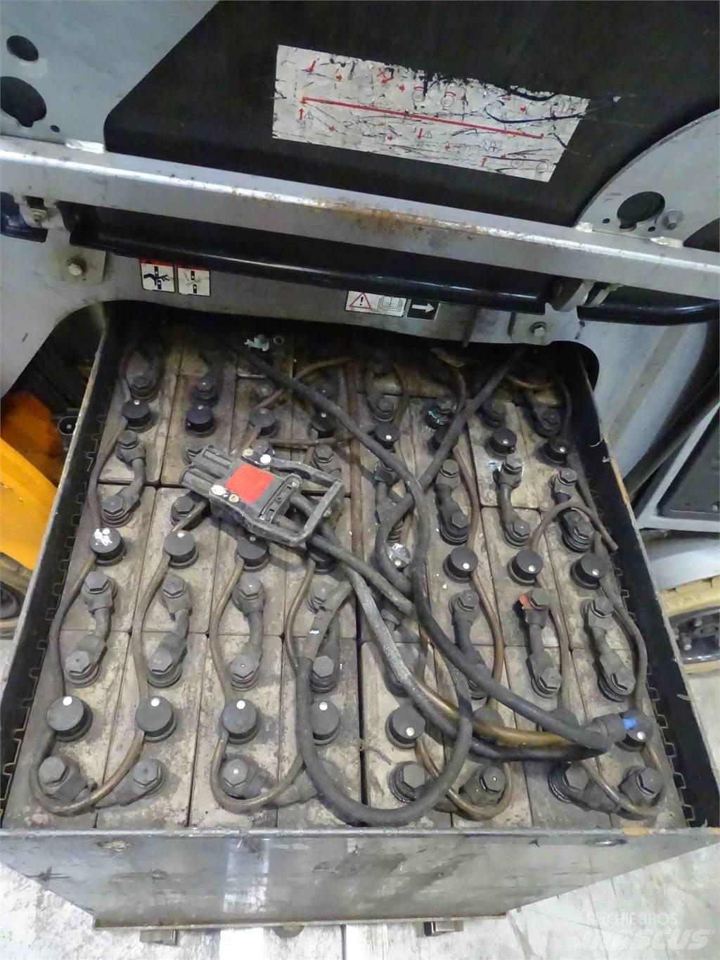 Still RX60-30 شاحنات ذات رافعات شوكية تعمل بالكهرباء