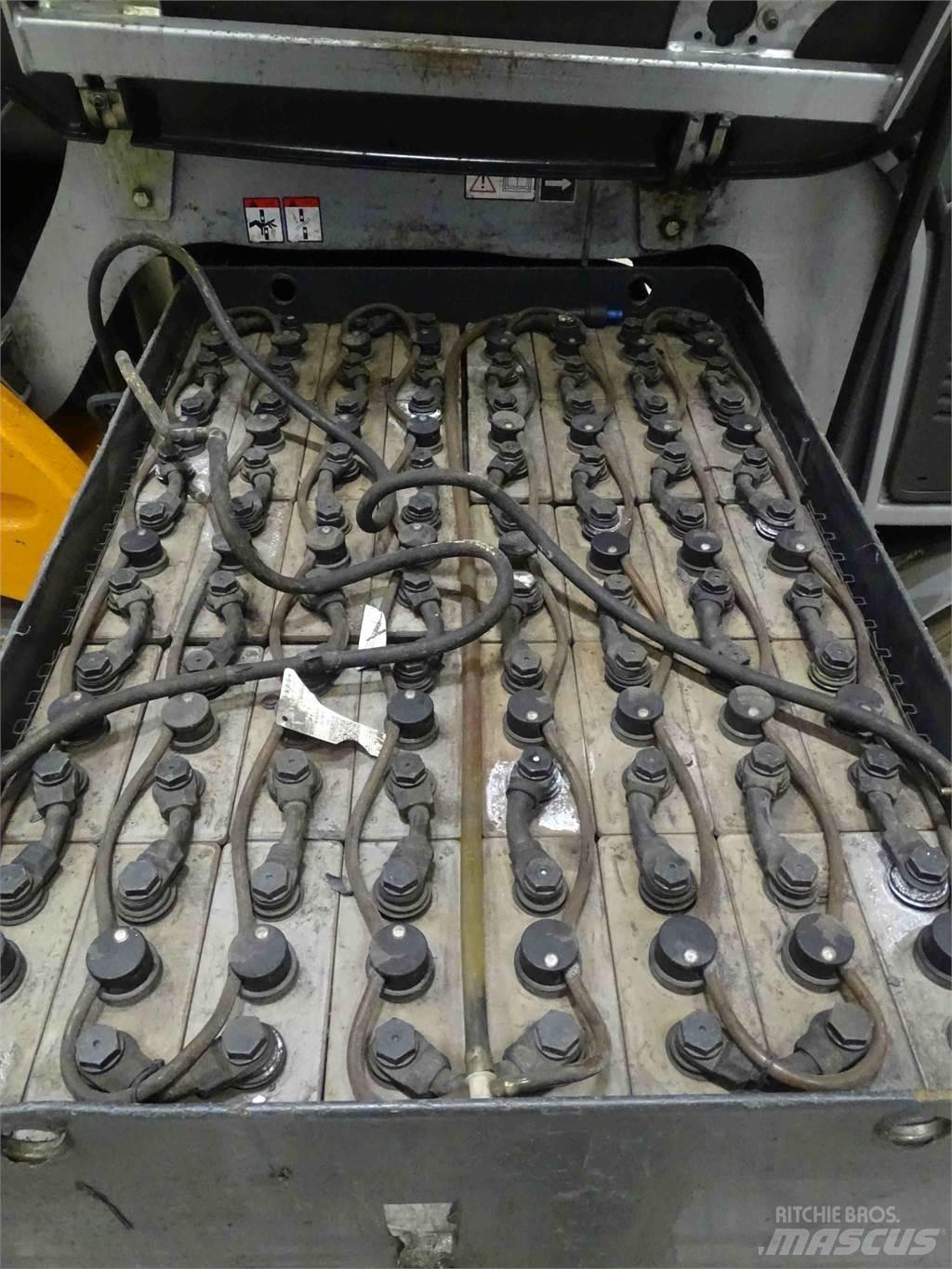 Still RX60-30 شاحنات ذات رافعات شوكية تعمل بالكهرباء