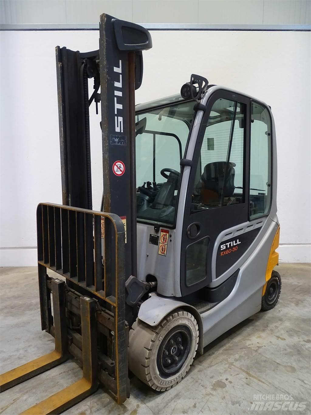 Still RX60-30 شاحنات ذات رافعات شوكية تعمل بالكهرباء
