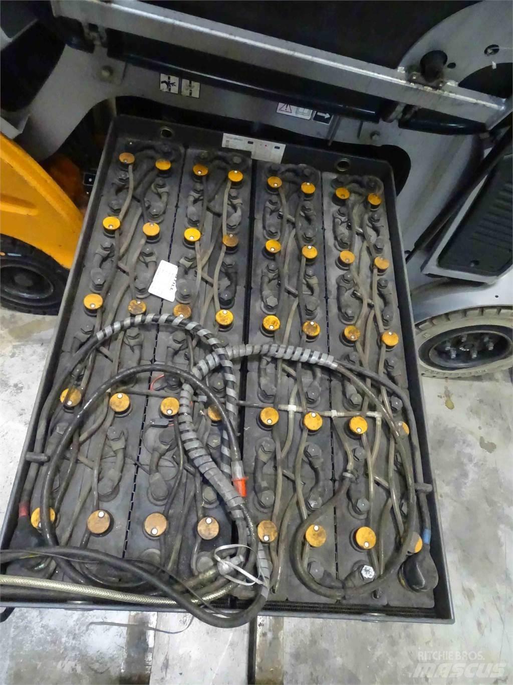 Still RX60-30 شاحنات ذات رافعات شوكية تعمل بالكهرباء