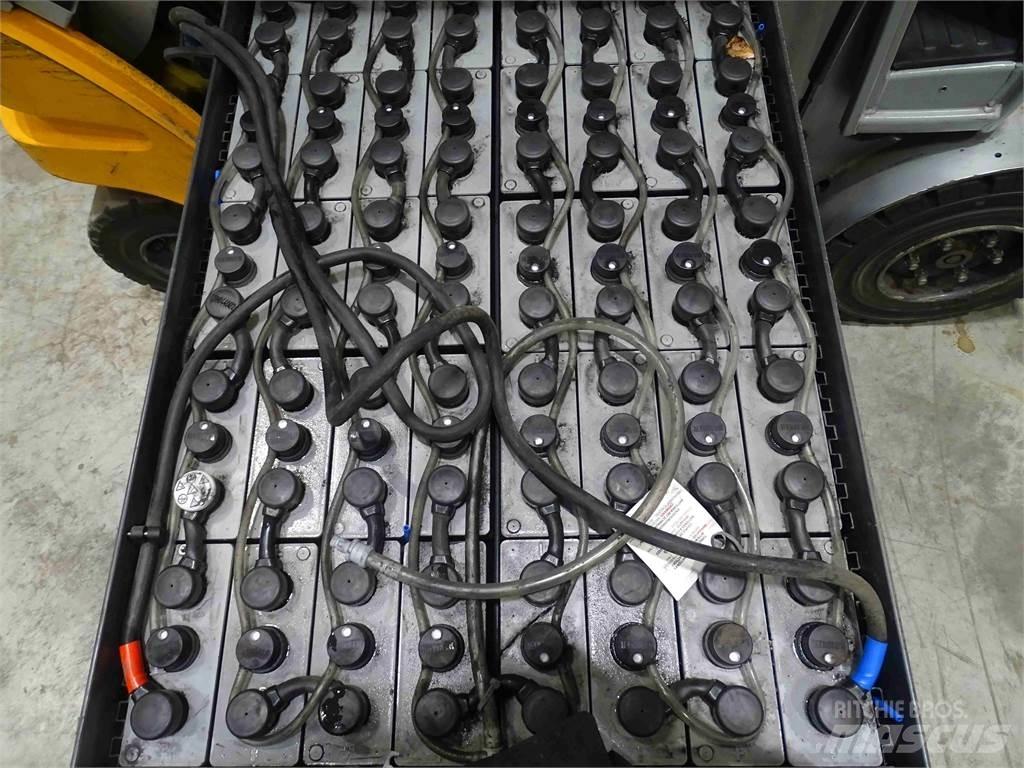 Still RX60-30 شاحنات ذات رافعات شوكية تعمل بالكهرباء