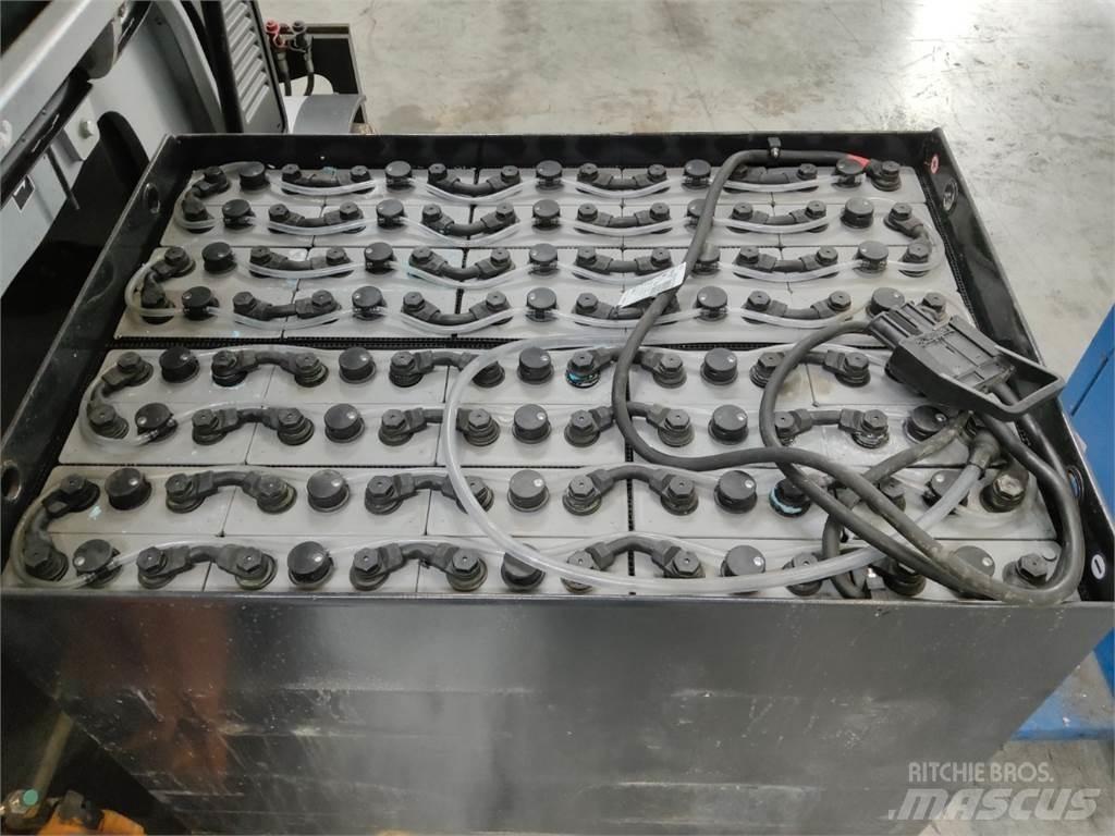 Still RX60-30 شاحنات ذات رافعات شوكية تعمل بالكهرباء