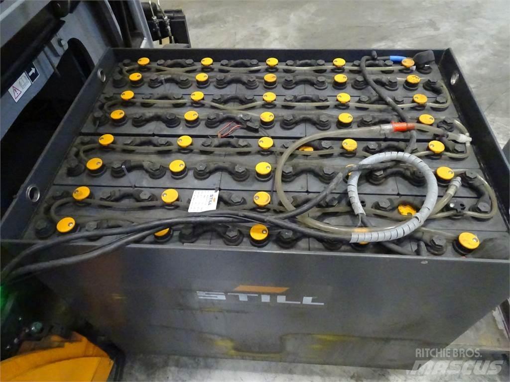 Still RX60-30 شاحنات ذات رافعات شوكية تعمل بالكهرباء
