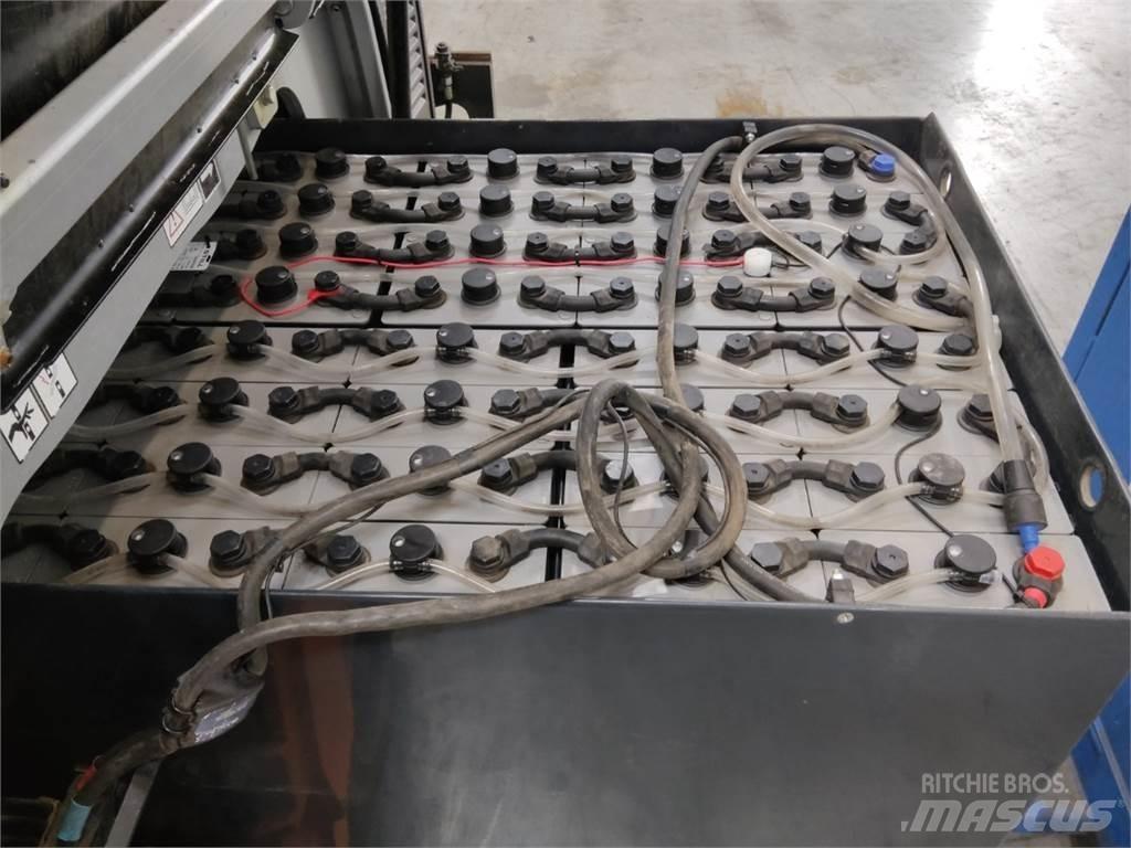 Still RX60-30 شاحنات ذات رافعات شوكية تعمل بالكهرباء