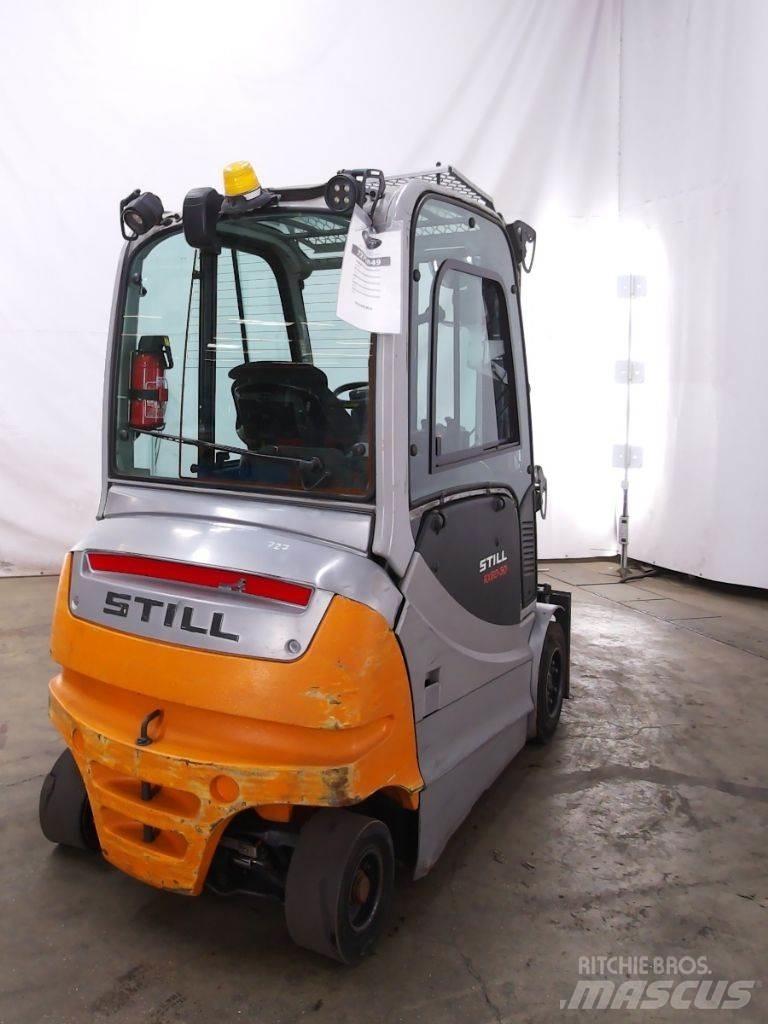 Still RX60-30L شاحنات ذات رافعات شوكية تعمل بالكهرباء