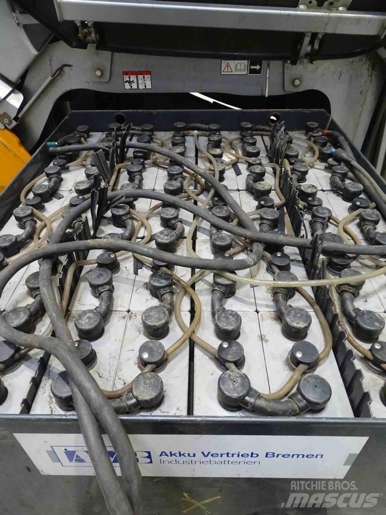 Still RX60-30L شاحنات ذات رافعات شوكية تعمل بالكهرباء