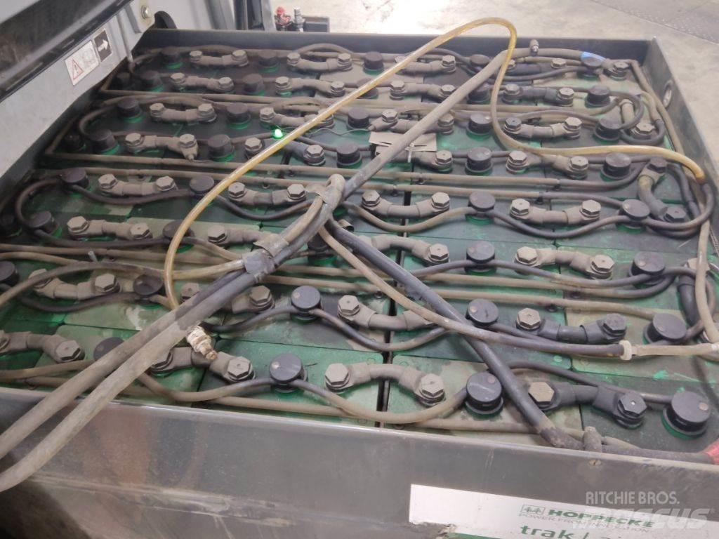 Still RX60-30L شاحنات ذات رافعات شوكية تعمل بالكهرباء