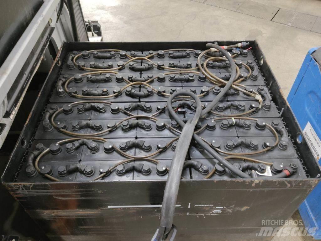 Still RX60-30L شاحنات ذات رافعات شوكية تعمل بالكهرباء
