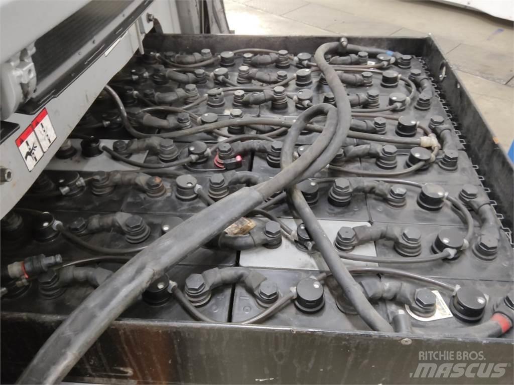 Still RX60-30L شاحنات ذات رافعات شوكية تعمل بالكهرباء