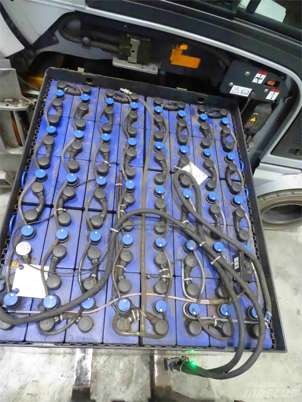 Still RX60-30L شاحنات ذات رافعات شوكية تعمل بالكهرباء