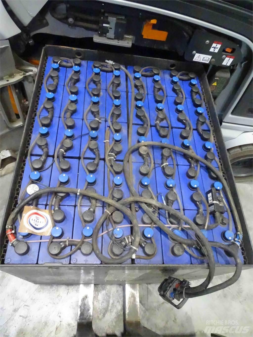 Still RX60-30L شاحنات ذات رافعات شوكية تعمل بالكهرباء