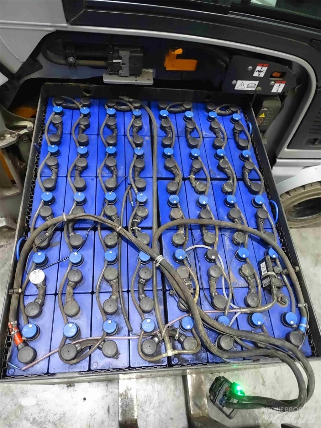 Still RX60-30L شاحنات ذات رافعات شوكية تعمل بالكهرباء