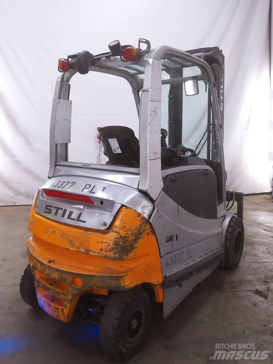 Still RX60-35 شاحنات ذات رافعات شوكية تعمل بالكهرباء