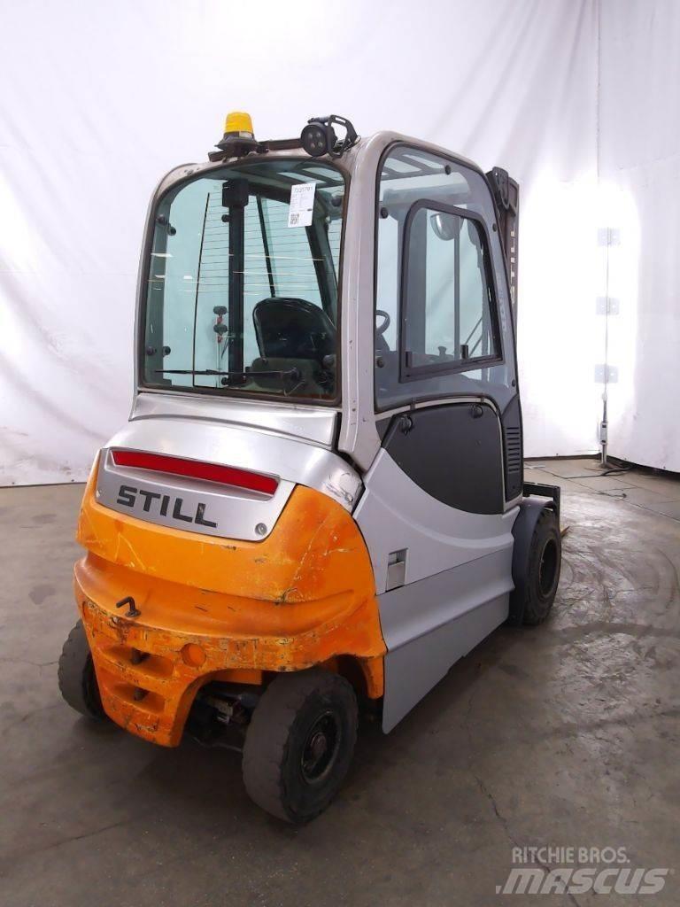 Still RX60-35 شاحنات ذات رافعات شوكية تعمل بالكهرباء